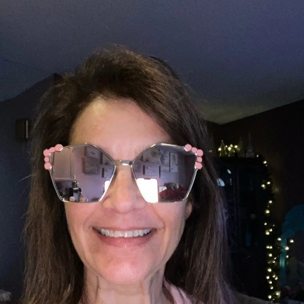 Cleo Nicci sunglasses with pink tint. - Picture 6 of 8